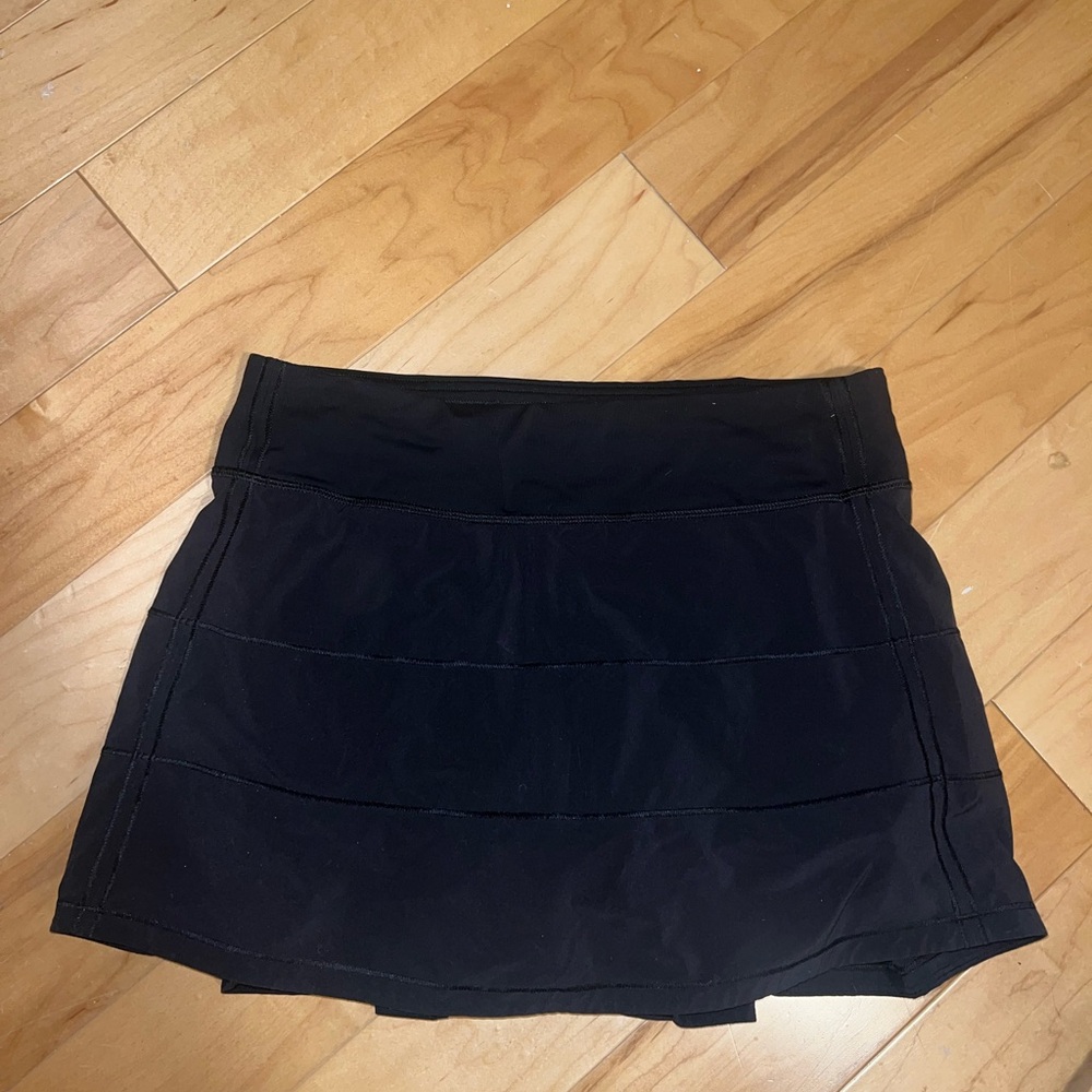 Black Lululemon tennis skirt size 6 - Picture 6 of 6